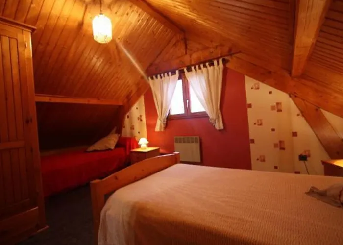 Confort En Montagne, Pres Des Thermes Et Circuits De Rando, Ideal Pour Famille - Fr-1-589-135 Holiday home