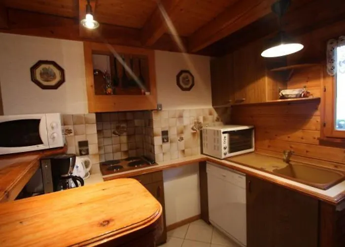 Confort En Montagne, Pres Des Thermes Et Circuits De Rando, Ideal Pour Famille - Fr-1-589-135 *